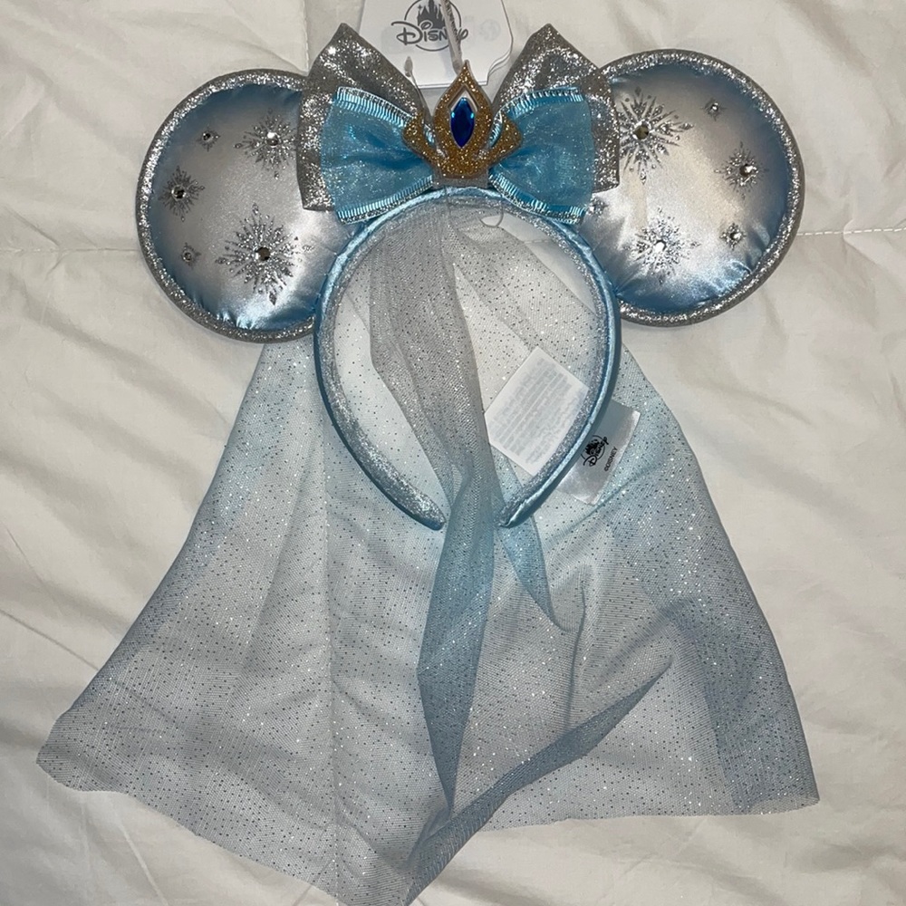 Disney Frozen Elsa queen Minnie ears from magic kingdom